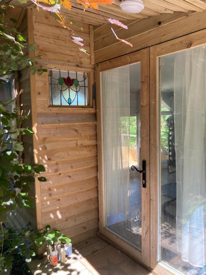Honey Bee Cabin Llandysul Exterior photo